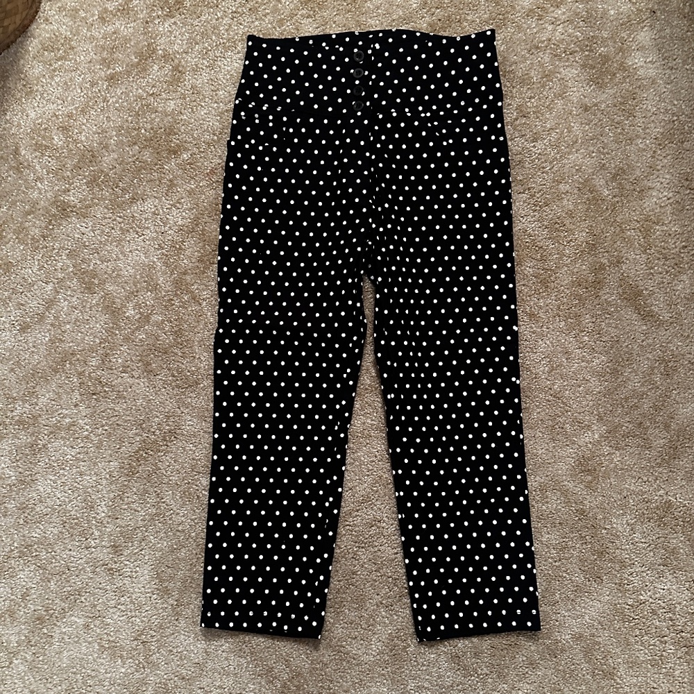 Pony Tail Black and White Polka Dot Capris Sz Med-Large